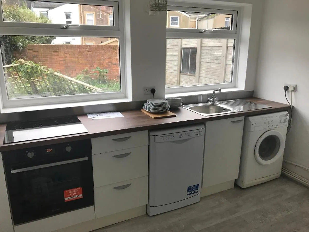 2 Bedroom Garden Apartment Cheltenham