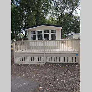 https://modern-static-holiday-home-only-7-miles-from-york.yorkshirehotels.net