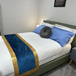 https://aqua-dream-luxury-apartment-coyles-place-at-portland-88.belfasthotelsireland.com
